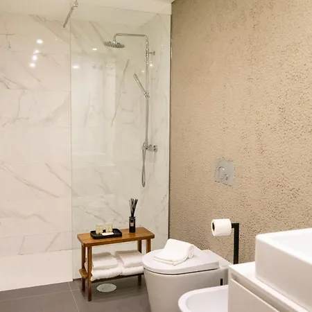 The Beautiful Ones 公寓