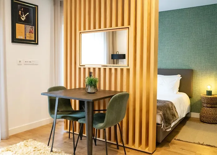 The Beautiful Ones Porto